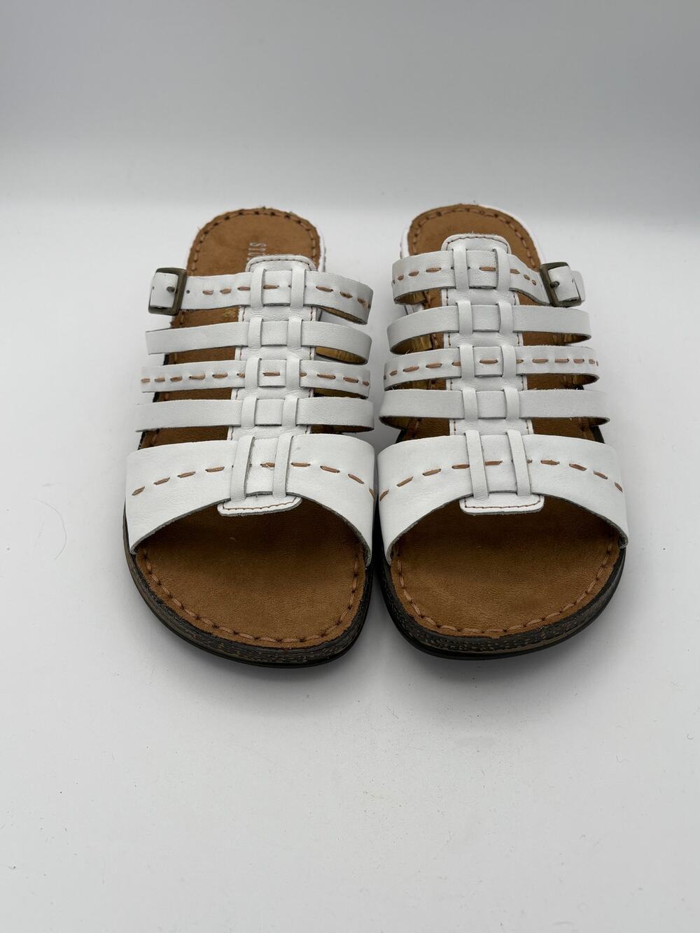 Women’s Studio Works Size 7.5 White Leather Sandals